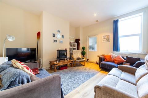 2 bedroom flat to rent, £900pcm - Mowbray Street, Heaton, Newcastle Upon Tyne