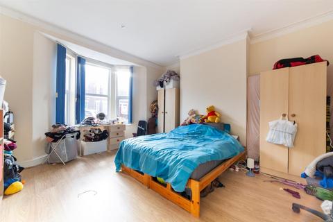 2 bedroom flat to rent, £900pcm - Mowbray Street, Heaton, Newcastle Upon Tyne