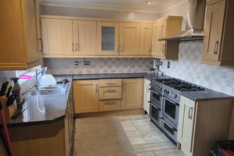undefined, TO LET 4 BEDROOM SEMI-DETACHED HOUISE