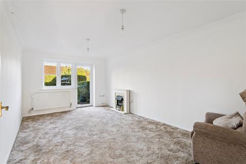 2 bedroom retirement property for sale, Emerton Court, Northchurch, Berkhamsted, Hertfordshire, HP4