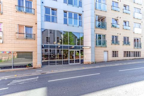 3 bedroom flat to rent, Talbot Street, Nottingham, NG1