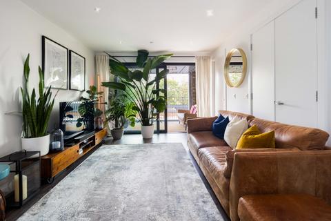 2 bedroom flat for sale, Wallis Road, Hackney Wick, London, E9