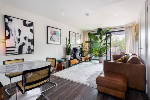 2 bedroom flat for sale, Curie House, Wallis Road, Hackney Wick, London, E9