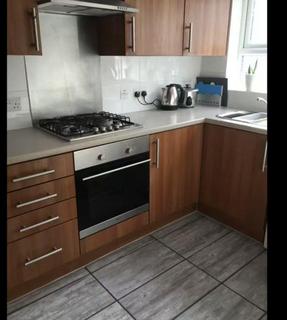 3 bedroom terraced house to rent, The Phoenix, Salford M7