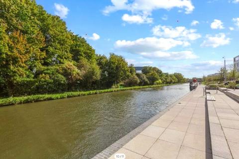 undefined, Farine Avenue, Hayes Village, Middlesex, UB3