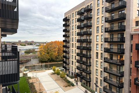 undefined, Farine Avenue, Hayes Village, Middlesex, UB3