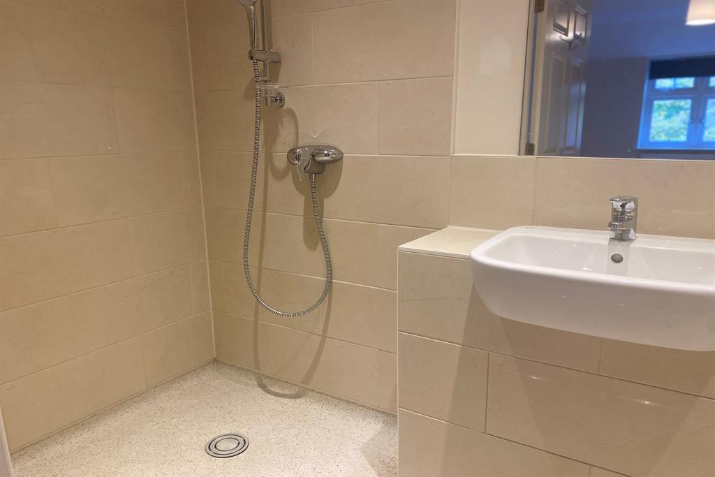 Ensuite