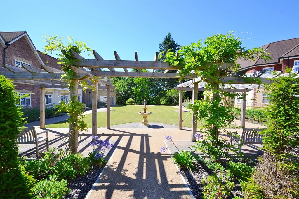 Communal Grounds