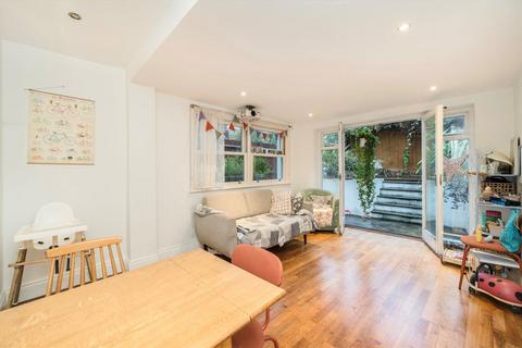 3 bedroom flat to rent, Sherriff Road, London NW6