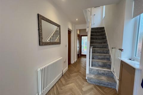 undefined, Norton Avenue, Sale