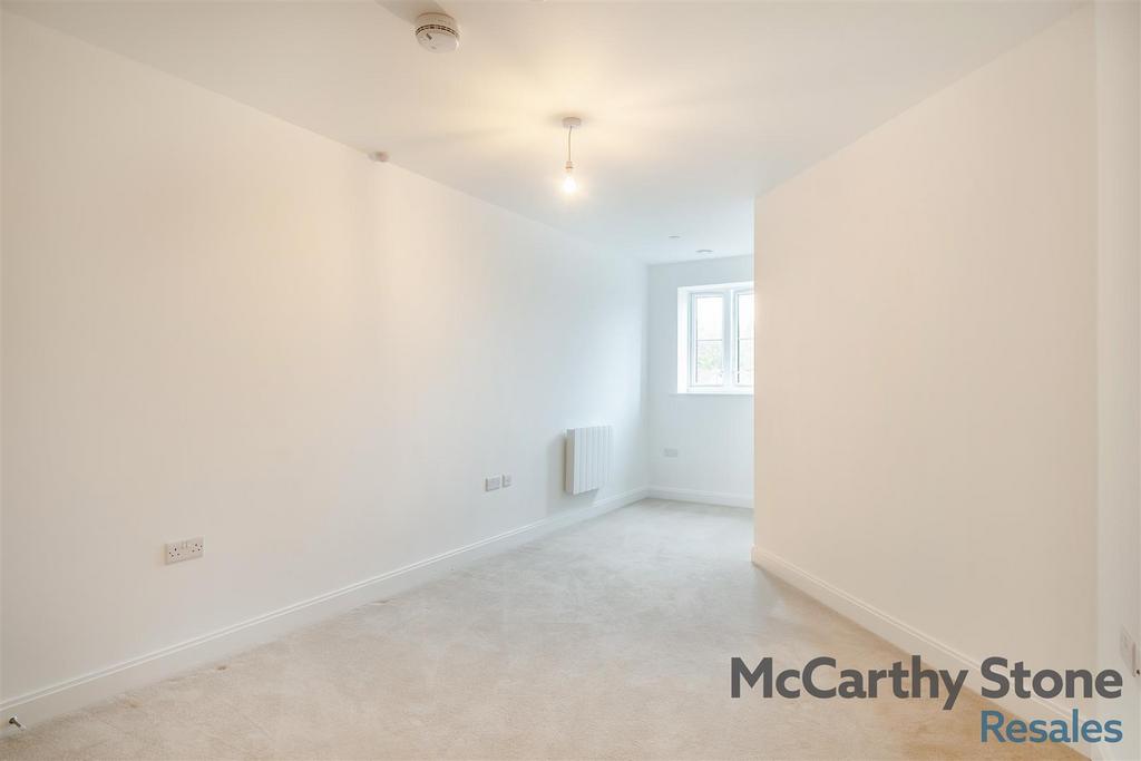8670684-interior15.jpg