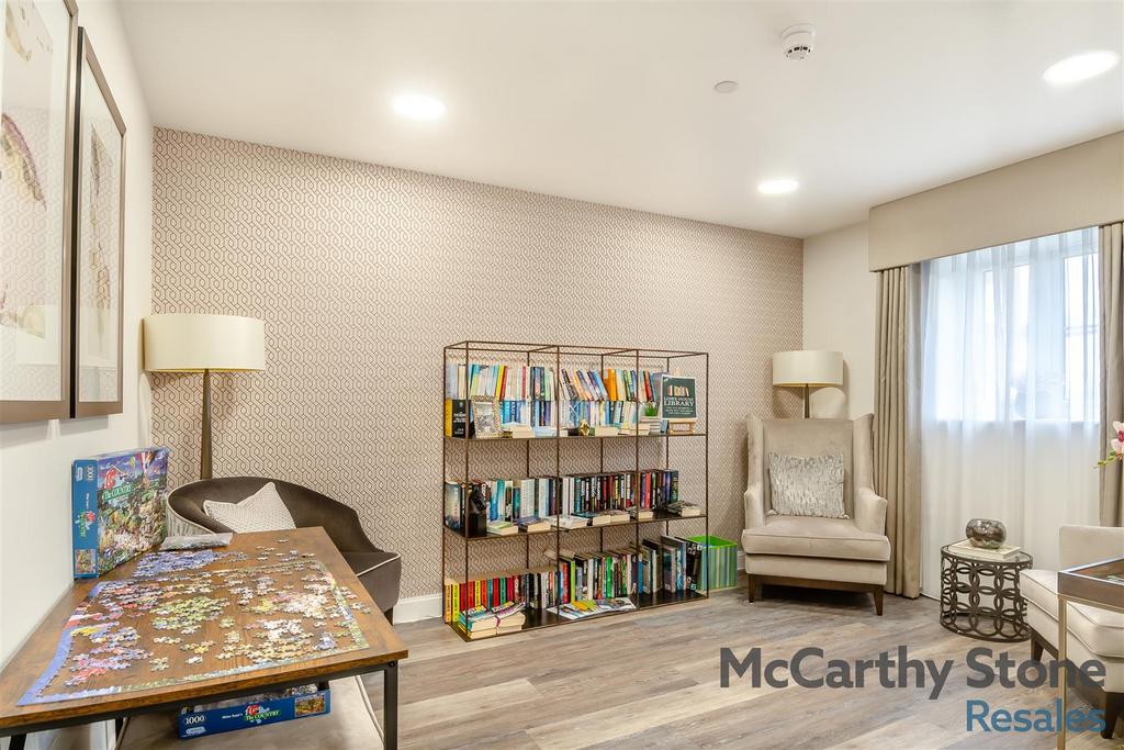 8670684-interior24.jpg