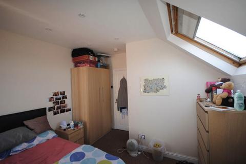 3 bedroom house to rent, Royal Park Grove, Leeds LS6