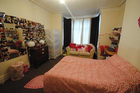7 bedroom house to rent, Richmond Mount, Leeds LS6