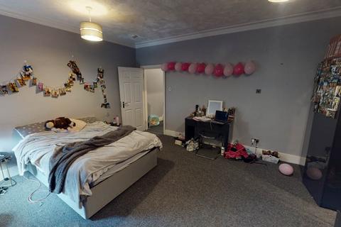 5 bedroom house to rent, Estcourt Terrace, Leeds LS6