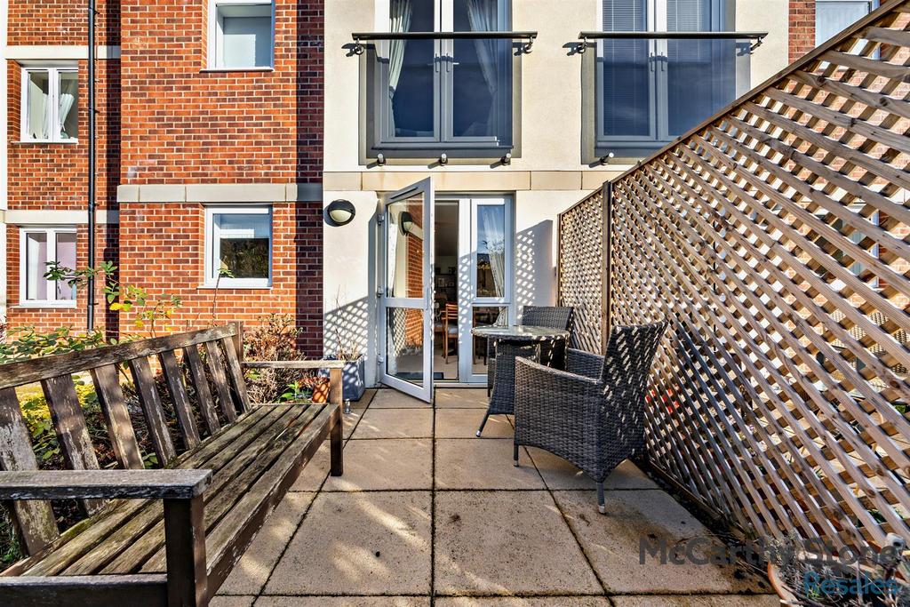 8668495-exterior01-800.jpg