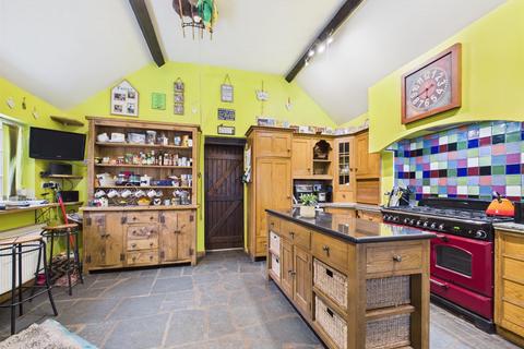 6 bedroom detached house for sale, Knockin, Oswestry
