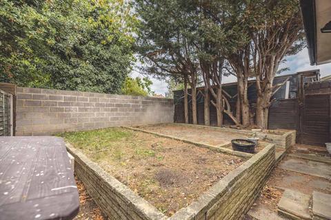 undefined, Faraday Road, Slough SL2
