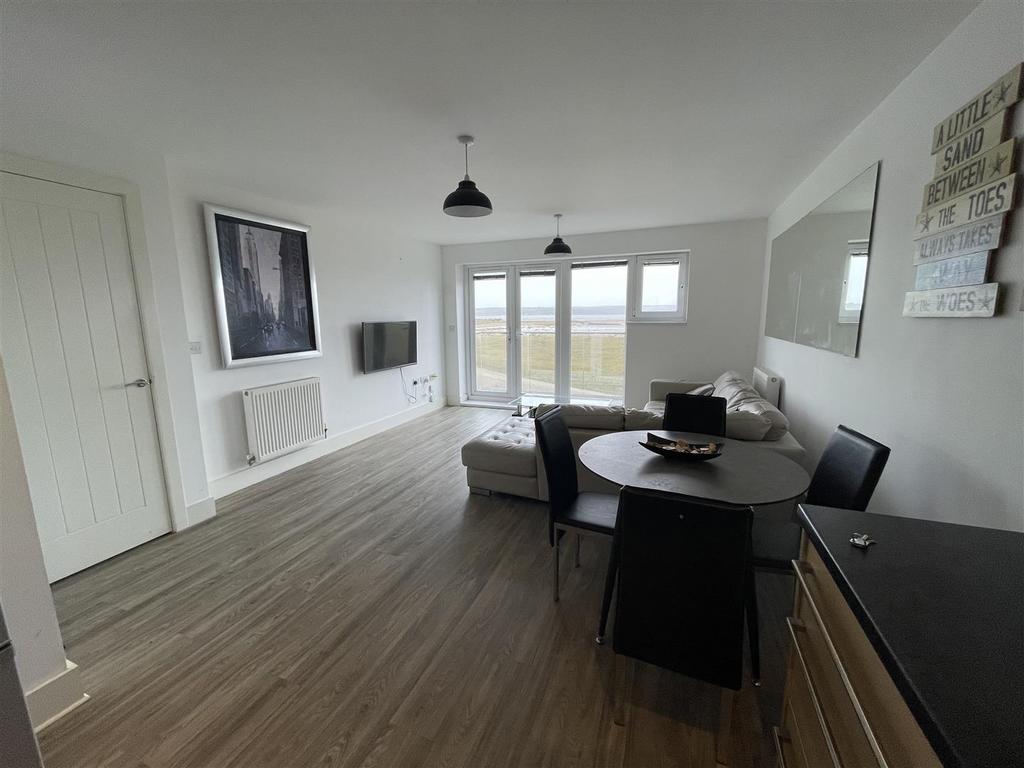 Open Plan Lounge Kitchen/Diner