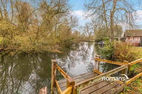undefined, The Warren, Caversham, Reading, RG4