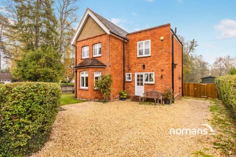 undefined, The Warren, Caversham, Reading, RG4
