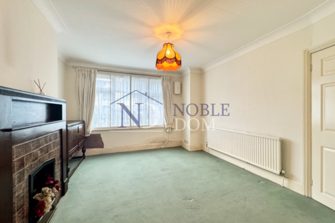 3 bedroom terraced house for sale, Hounslow, TW4
