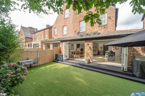 5 bedroom semi-detached house for sale, Groby Road, Chorlton
