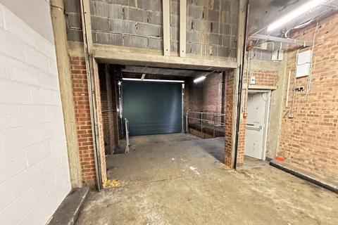 Office to rent, Plough Rd Yateley GU46 7UW