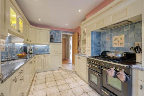 4 bedroom detached house for sale, Littleheath Lane, Lickey End, B60