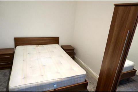 3 bedroom apartment to rent, Shoot Up Hill, London, NW2
