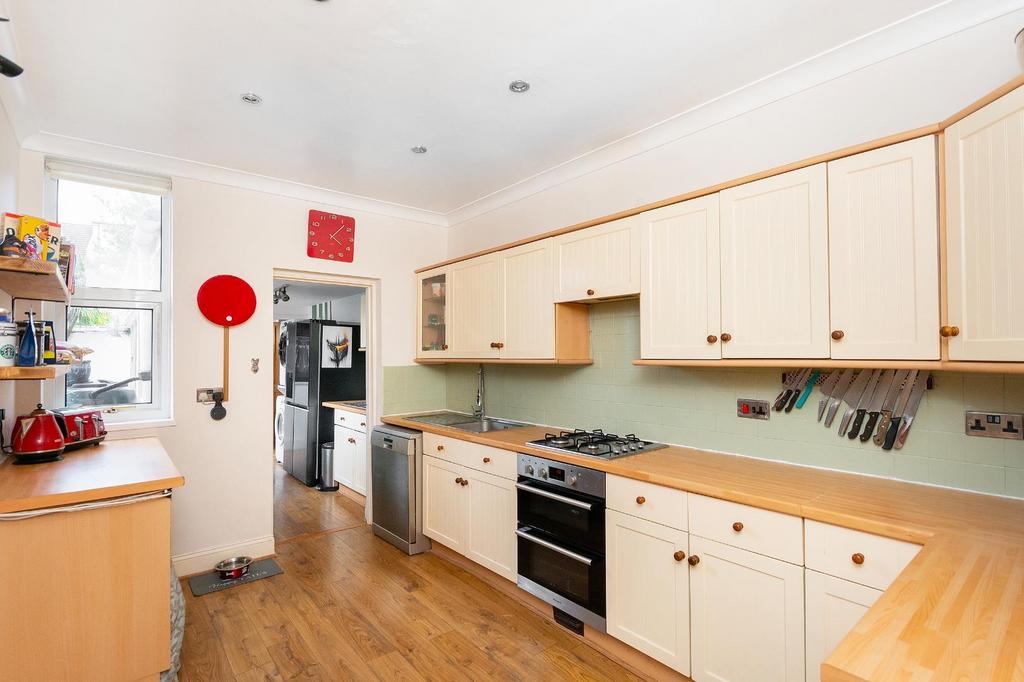 9 W0 RBN - Kitchen B.jpg