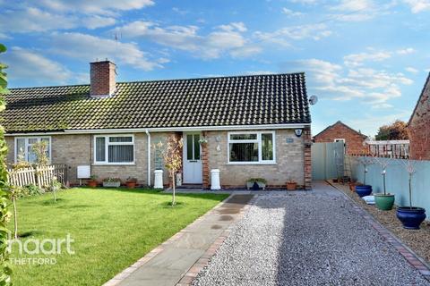 1 bedroom semi-detached bungalow for sale, Wake Avenue, Mildenhall