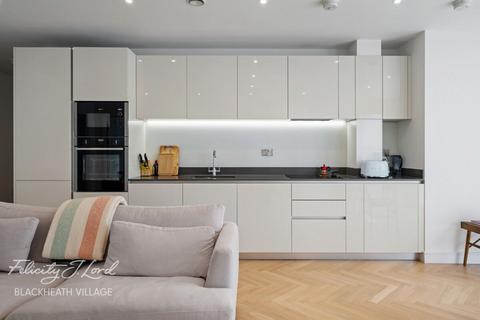 3 bedroom apartment for sale, Pegler Square, London SE3