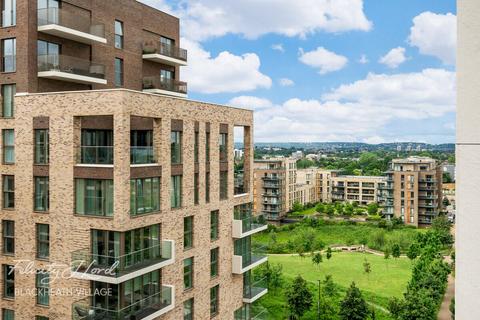 3 bedroom apartment for sale, Pegler Square, London SE3