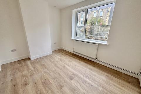 42 New Road, Trebanos, Swansea, SA8 4DL