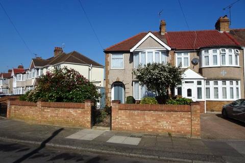 8 Glamis Crescent, Hayes, UB3 1QA