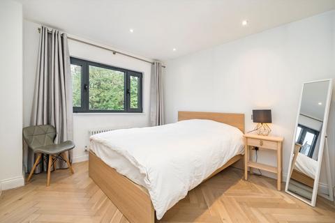 4 bedroom terraced house for sale, Crabtree Lane, London SW6