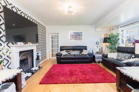 undefined, Kingscote Hill, Crawley RH11