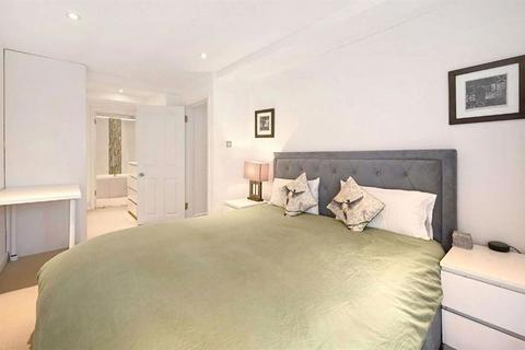2 bedroom flat to rent, Brompton Square, London SW3