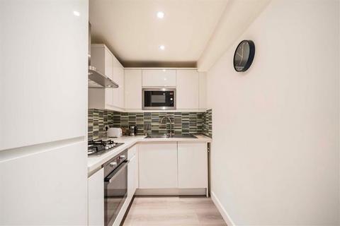 2 bedroom flat to rent, Brompton Square, London SW3