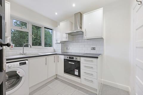 2 bedroom maisonette for sale, St Anthonys Avenue, Woodford Green, IG8