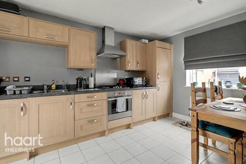 3 bedroom detached house for sale, Cliffhouse Avenue., Minster