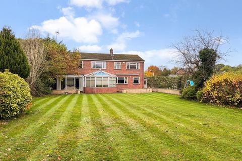 5 bedroom detached house for sale, Harvey Orchard, Beaconsfield, Buckinghamshire, HP9