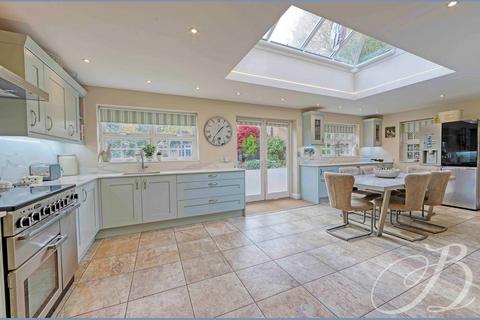 4 bedroom country house for sale, Riverdene, Cookham, SL6