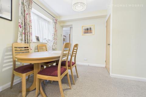 undefined, Holme Court Avenue, Bedfordshire SG18