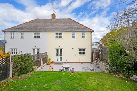 3 bedroom semi-detached house for sale, Elmscroft, Essex CM6
