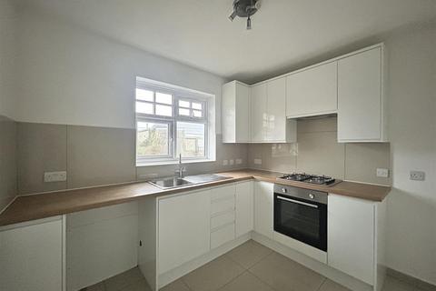 2 bedroom apartment to rent, Firle Road, Eastbourne BN22