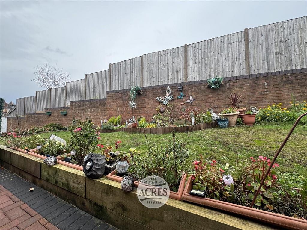 IMG 6050 (Large).jpg