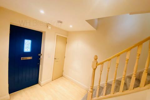 2 bedroom townhouse to rent, South Road, Faversham ME13