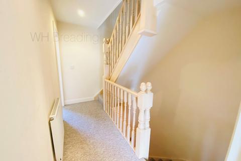 2 bedroom townhouse to rent, South Road, Faversham ME13